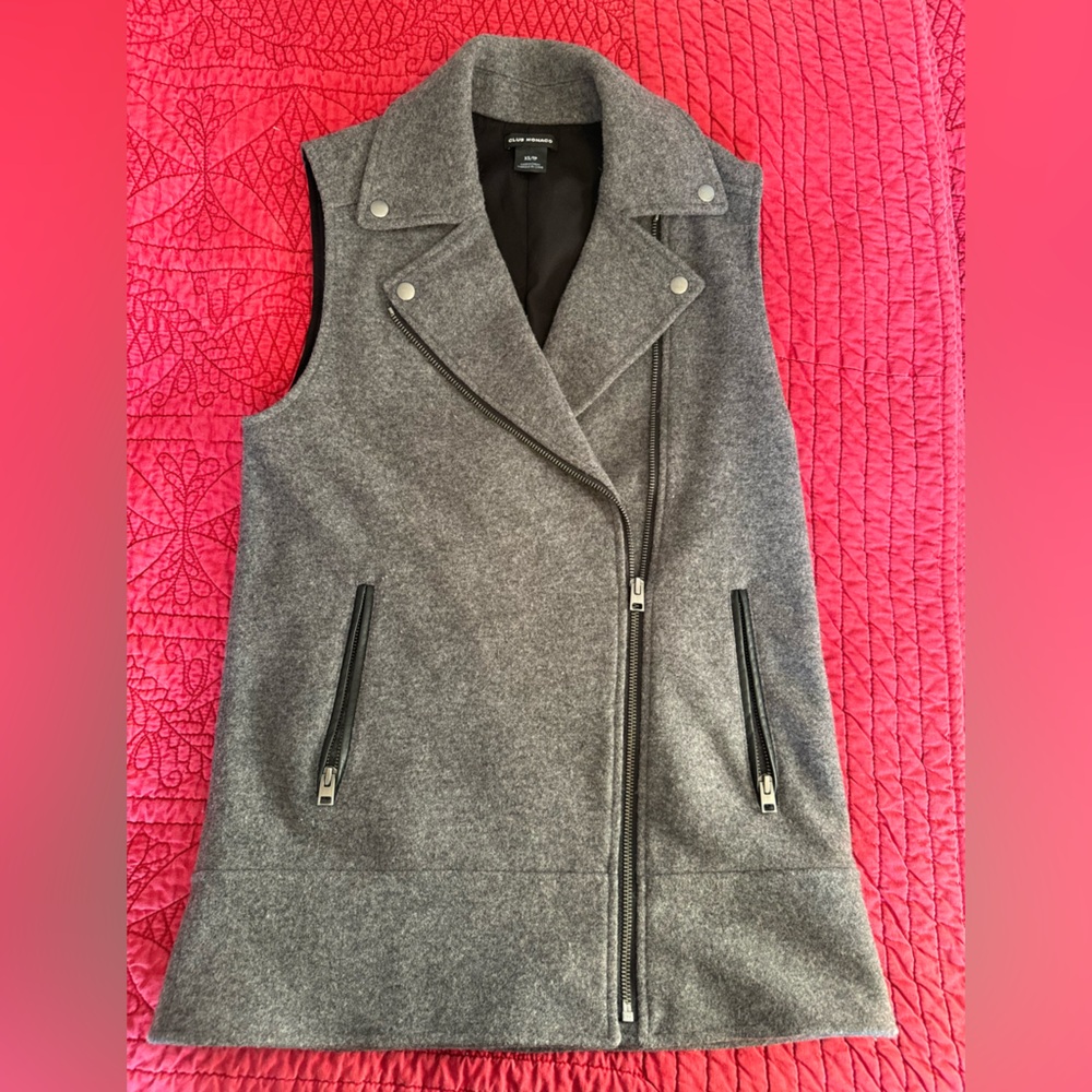 Club Monaco, Grey Vest, Size XS, S